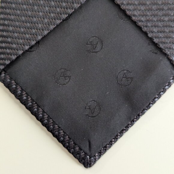 Giorgio Armani Dark Grey Silk Tie - Made in Italy - Picture 4 of 8